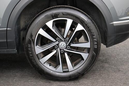 VOLKSWAGEN T-Roc *UNITED 1.0TSI + GPS + CARPLAY + PDC + CRUISE (ACC) + ALU 17