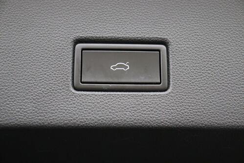 VOLKSWAGEN T-Roc *UNITED 1.0TSI + GPS + CARPLAY + PDC + CRUISE (ACC) + ALU 17