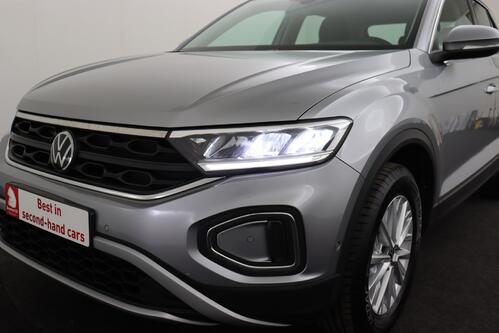 VOLKSWAGEN T-Roc *LIFE 1.0TSI + GPS + CARPLAY + CAMERA + PDC + CRUISE(ACC) + ALU 16 + TREKHAAK 