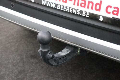 VOLKSWAGEN T-Roc *LIFE 1.0TSI + GPS + CARPLAY + CAMERA + PDC + CRUISE(ACC) + ALU 16 + TREKHAAK 