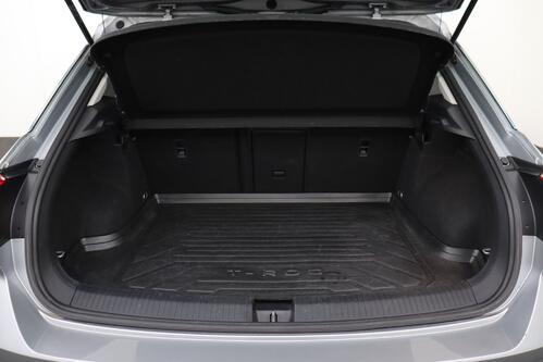 VOLKSWAGEN T-Roc *LIFE 1.0TSI + GPS + CARPLAY + CAMERA + PDC + CRUISE(ACC) + ALU 16 + TREKHAAK 