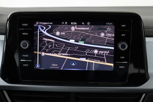 VOLKSWAGEN T-Roc *LIFE 1.0TSI + GPS + CARPLAY + CAMERA + PDC + CRUISE(ACC) + ALU 16 + TREKHAAK 