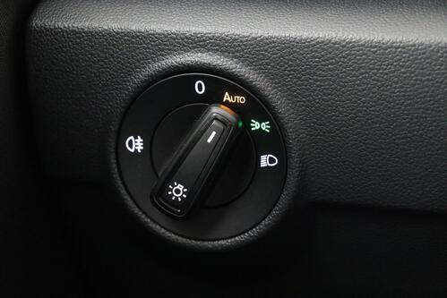 VOLKSWAGEN T-Roc *LIFE 1.0TSI + GPS + CARPLAY + CAMERA + PDC + CRUISE(ACC) + ALU 16 + TREKHAAK 