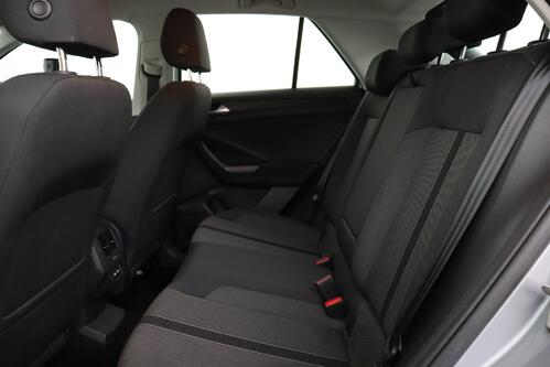 VOLKSWAGEN T-Roc *LIFE 1.0TSI + GPS + CARPLAY + CAMERA + PDC + CRUISE(ACC) + ALU 16 + TREKHAAK 