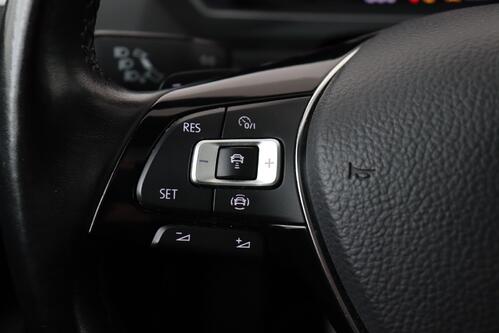 VOLKSWAGEN Tiguan *COMFORTLINE 1.5TSI ACT DSG7 + GPS + LEDER + CARPLAY + CAMERA + PDC + PANO DAK + CRUISE(ACC) + ALU 17 + TREKHAAK 