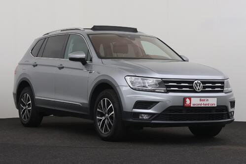 VOLKSWAGEN Tiguan *COMFORTLINE 1.5TSI ACT DSG7 + GPS + LEDER + CARPLAY + CAMERA + PDC + PANO DAK + CRUISE(ACC) + ALU 17 + TREKHAAK 
