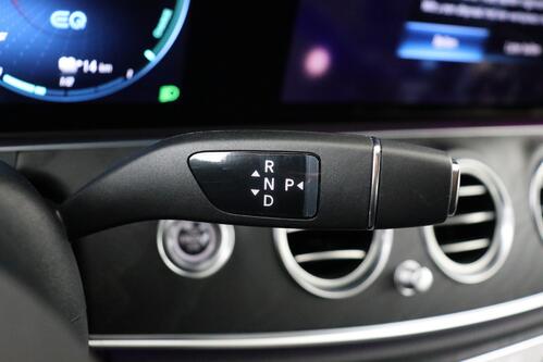 MERCEDES-BENZ E 300 *e BUS.SOLUTION iA 9G-TRONIC + GPS + LEDER + CARPLAY + CAMERA + PDC + CRUISE + ALU 18