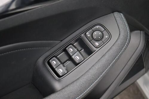 MG MG5 EXTENDED RANGE  61kWh + A/T + GPS + CAMERA + PDC + CRUISE (ACC) + ALU 