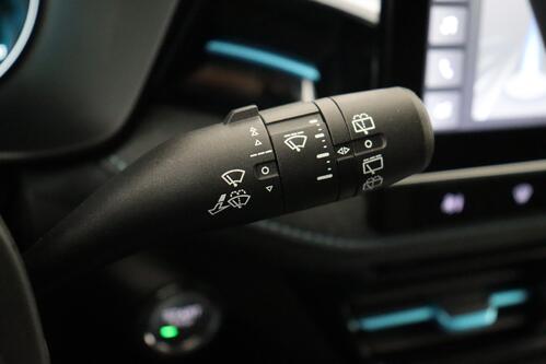 MG MG5 EXTENDED RANGE  61kWh + A/T + GPS + CAMERA + PDC + CRUISE (ACC) + ALU 