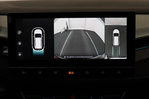 MG MG5 EXTENDED RANGE  61kWh + A/T + GPS + CAMERA + PDC + CRUISE (ACC) + ALU 