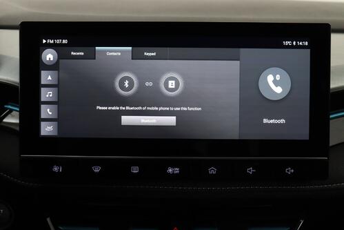 MG MG5 EXTENDED RANGE  61kWh + A/T + GPS + CAMERA + PDC + CRUISE (ACC) + ALU 