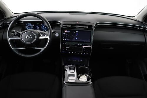 HYUNDAI Tucson LUXURY 1.6 T-GDI PHEV + A/T + GPS + CARPLAY + CAMERA + PDC + CRUISE(ACC) + PANO DAK + ALU 