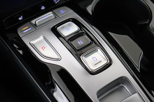 HYUNDAI Tucson LUXURY 1.6 T-GDI PHEV + A/T + GPS + CARPLAY + CAMERA + PDC + CRUISE(ACC) + PANO DAK + ALU 
