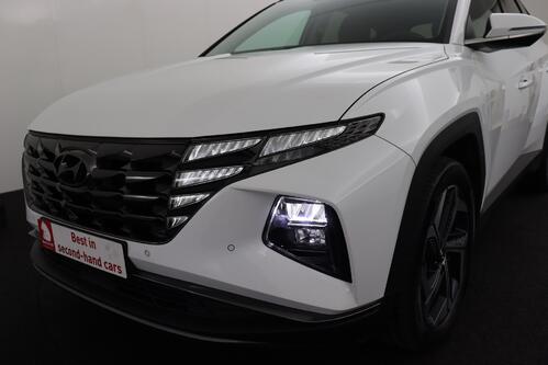 HYUNDAI Tucson LUXURY 1.6 T-GDI PHEV + A/T + GPS + CARPLAY + CAMERA + PDC + CRUISE(ACC) + PANO DAK + ALU 