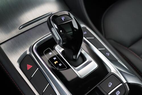 MG EHS LUXURY 1.5 TGI PHEV + A/T + GPS + LEDER + CARPLAY + CAMERA + PDC + CRUISE + PANO DAK + ALU 