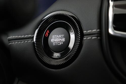 JEEP Compass 1.3i 4WD PHEV + A/T + GPS + LEDER + CAMERA + PDC + PANO DAK + CRUISE (ACC) + ALU 19