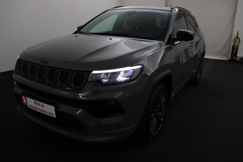 JEEP Compass 1.3i 4WD PHEV + A/T + GPS + LEDER + CAMERA + PDC + PANO DAK + CRUISE (ACC) + ALU 19