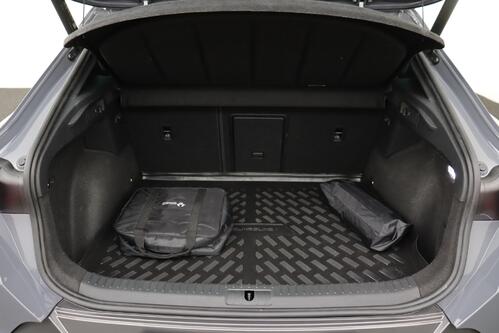 CUPRA Formentor 1.4 TSI DSG + GPS + CARPLAY + CAMERA + PDC + CRUISE (ACC) + ALU 19