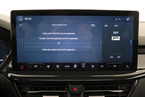 FORD Focus 1.0i Ecoboost MHEV ST-Line X + GPS + CAMERA + PDC + PANO DAK + CRUISE(ACC) + ALU 17