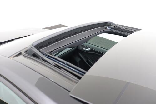 FORD Focus 1.0i Ecoboost MHEV ST-Line X + GPS + CAMERA + PDC + PANO DAK + CRUISE(ACC) + ALU 17