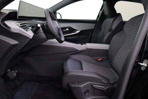 PEUGEOT 3008 ALLURE 1.2 PUERTECH HYBRID EAT8 + GPS + CARPLAY + CAMERA + PDC + CRUISE (ACC) + ALU 19