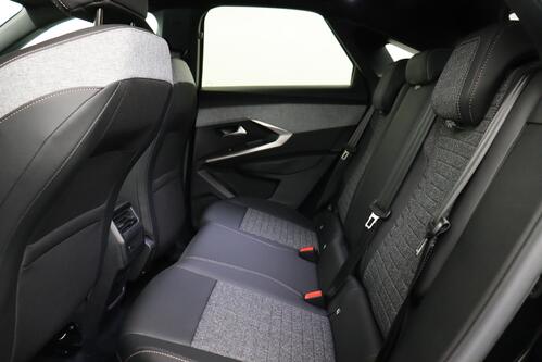 PEUGEOT 3008 ALLURE 1.2 PUERTECH HYBRID EAT8 + GPS + CARPLAY + CAMERA + PDC + CRUISE (ACC) + ALU 19