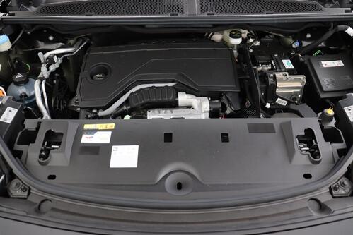 PEUGEOT 3008 ALLURE 1.2 PUERTECH HYBRID EAT8 + GPS + CARPLAY + CAMERA + PDC + CRUISE (ACC) + ALU 19