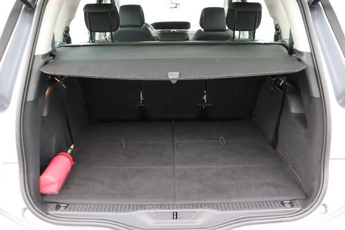 CITROEN C4 SpaceTourer FEEL  1.2 PURETECH EAT8 + 7PL. + A/T + GPS + CARPLAY + PDC + CRUISE + ALU 