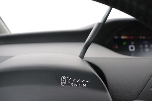 CITROEN C4 SpaceTourer FEEL  1.2 PURETECH EAT8 + 7PL. + A/T + GPS + CARPLAY + PDC + CRUISE + ALU 