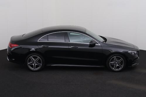 MERCEDES-BENZ CLA 180 *AMG-LINE iA 7G-DCT + GPS + LEDER/ALCANTARA + CAMERA + PDC + CRUISE + ALU 18