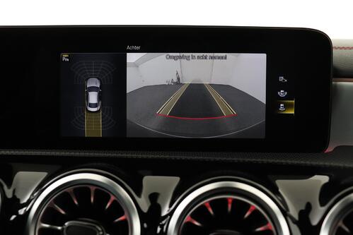 MERCEDES-BENZ CLA 180 *AMG-LINE iA 7G-DCT + GPS + LEDER/ALCANTARA + CAMERA + PDC + CRUISE + ALU 18