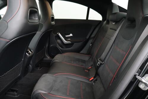 MERCEDES-BENZ CLA 180 *AMG-LINE iA 7G-DCT + GPS + LEDER/ALCANTARA + CAMERA + PDC + CRUISE + ALU 18