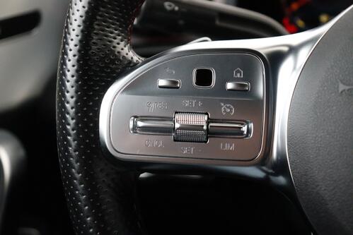 MERCEDES-BENZ CLA 180 *AMG-LINE iA 7G-DCT + GPS + LEDER/ALCANTARA + CAMERA + PDC + CRUISE + ALU 18