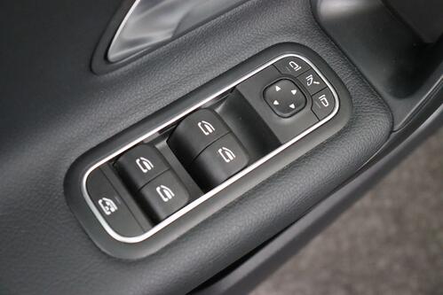 MERCEDES-BENZ A 160 *BUS.SOLUTION i + GPS + CAMERA + PDC + CRUISE + ALU 16