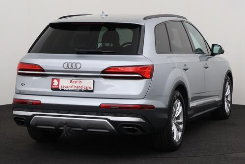 AUDI Q7 *QUATTRO ATTRACTION 55 3.0TFSI-e TIPTRONIC + GPS + LEDER + CAMERA + PDC + CRUISE + ALU 19 + TREKHAAK 