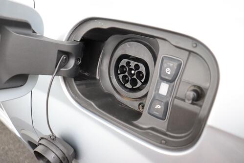 AUDI Q7 *QUATTRO ATTRACTION 55 3.0TFSI-e TIPTRONIC + GPS + LEDER + CAMERA + PDC + CRUISE + ALU 19 + TREKHAAK 