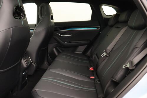 BYD Seal U COMFORT 71.8 kWh + A/T + GPS + LEDER + CARPLAY + CAMERA + PDC + CRUISE(ACC) + PANO DAK + ALU 19