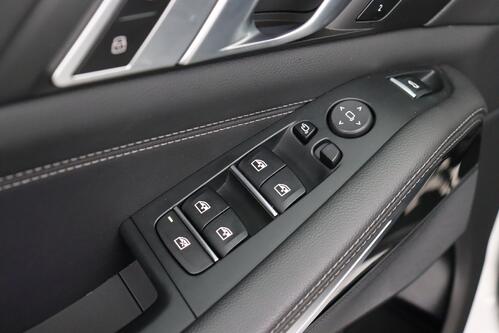 BMW X5 X-DRIVE 30 DA M-SPORT + 7PL. + GPS + LEDER + CARPLAY + CAMERA + PDC + CRUISE(ACC) + PANO DAK + ALU + TREKHAAK 