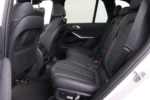 BMW X5 X-DRIVE 30 DA M-SPORT + 7PL. + GPS + LEDER + CARPLAY + CAMERA + PDC + CRUISE(ACC) + PANO DAK + ALU + TREKHAAK 
