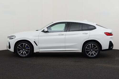 BMW X4 X-DRIVE 30 iA  M-SPORT  + GPS + LEDER + CARPLAY + CAMERA + PDC + CRUISE + ALU 