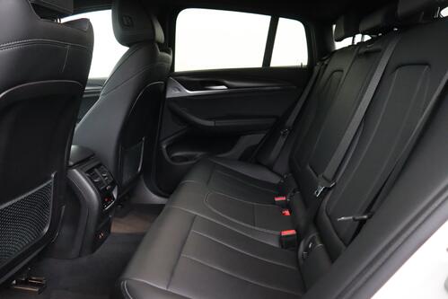 BMW X4 X-DRIVE 30 iA  M-SPORT  + GPS + LEDER + CARPLAY + CAMERA + PDC + CRUISE + ALU 