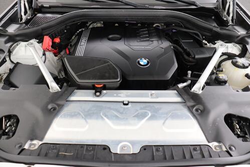 BMW X4 X-DRIVE 30 iA  M-SPORT  + GPS + LEDER + CARPLAY + CAMERA + PDC + CRUISE + ALU 