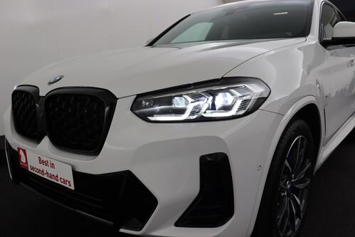 BMW X4 X-DRIVE 30 iA  M-SPORT  + GPS + LEDER + CARPLAY + CAMERA + PDC + CRUISE + ALU 