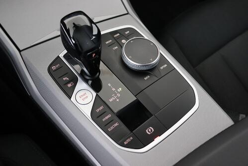 BMW 330 e TOURING iA + GPS + CARPLAY + PDC + CRUISE + ALU 