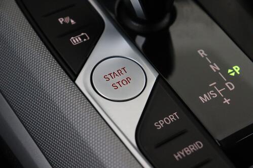 BMW 330 e TOURING iA + GPS + CARPLAY + PDC + CRUISE + ALU 