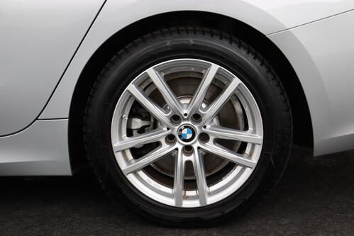 BMW 330 e TOURING iA + GPS + CARPLAY + PDC + CRUISE + ALU 