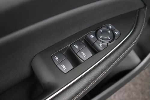 OPEL Insignia SPORTS TOURER BUSINESS ELEGANCE 1.5D TURBO + A/T + GPS + CAMERA + PDC + CRUISE + ALU 