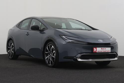 TOYOTA Prius 2.0i PHEV CVT + GPS + CAMERA + PDC + CRUISE (ACC) + PANO + ALU 