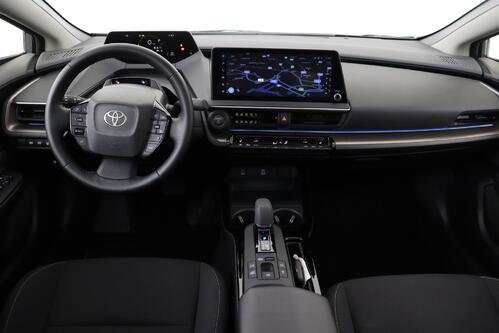 TOYOTA Prius 2.0i PHEV CVT + GPS + CAMERA + PDC + CRUISE (ACC) + PANO + ALU 