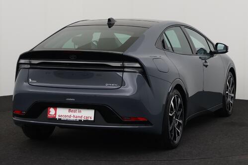 TOYOTA Prius 2.0i PHEV CVT + GPS + CAMERA + PDC + CRUISE (ACC) + PANO + ALU 